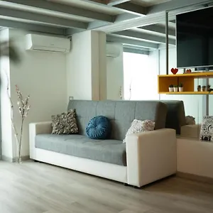 Loft 42 Apartment