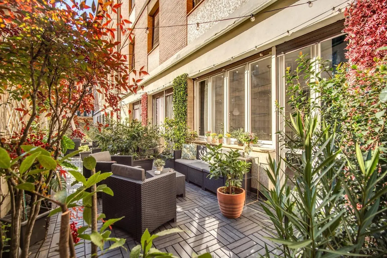 פיזה Aweshomeitaly - White Mirrors Apartment