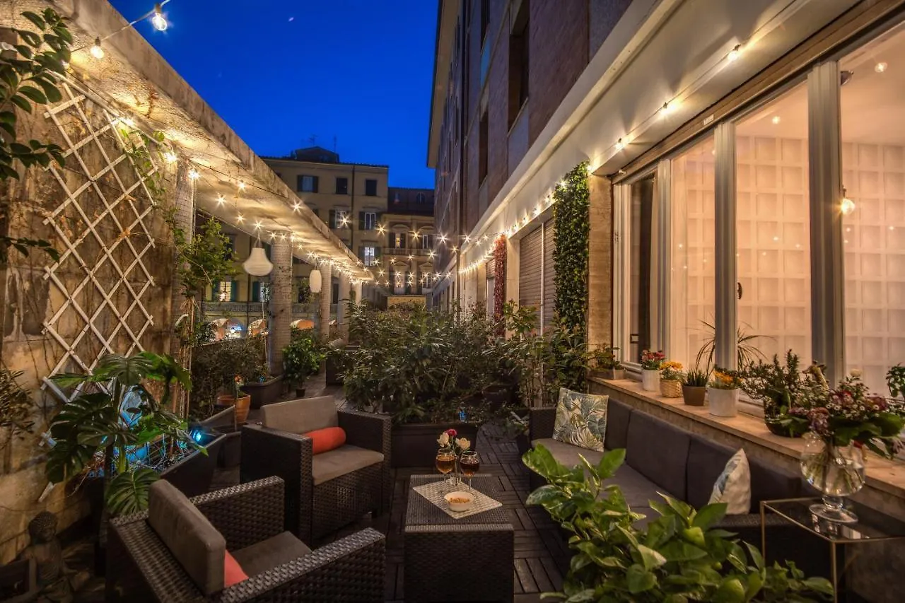Aweshomeitaly - White Mirrors Apartment Pisa Italy